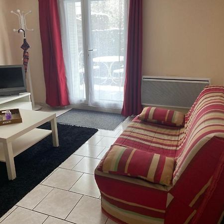 Appartement Paisible à Bassens  Extérieur photo