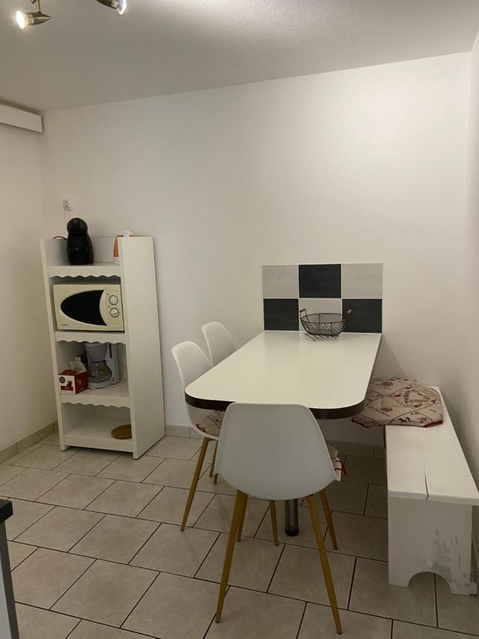 Appartement Paisible à Bassens  Extérieur photo