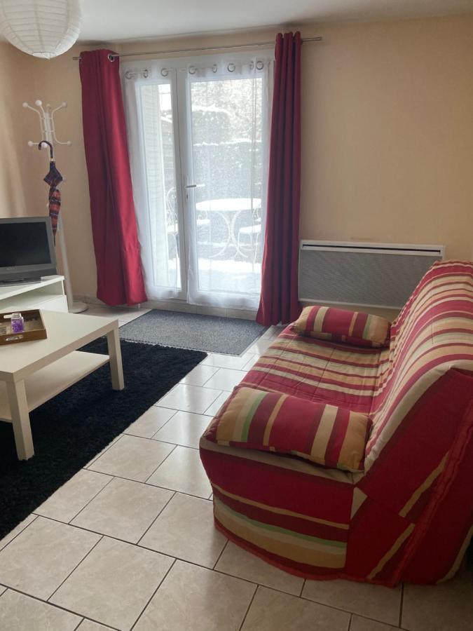Appartement Paisible à Bassens  Extérieur photo